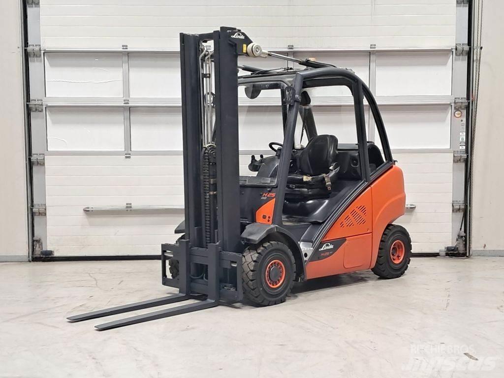 Linde H25T-02 LPGフォークリフト