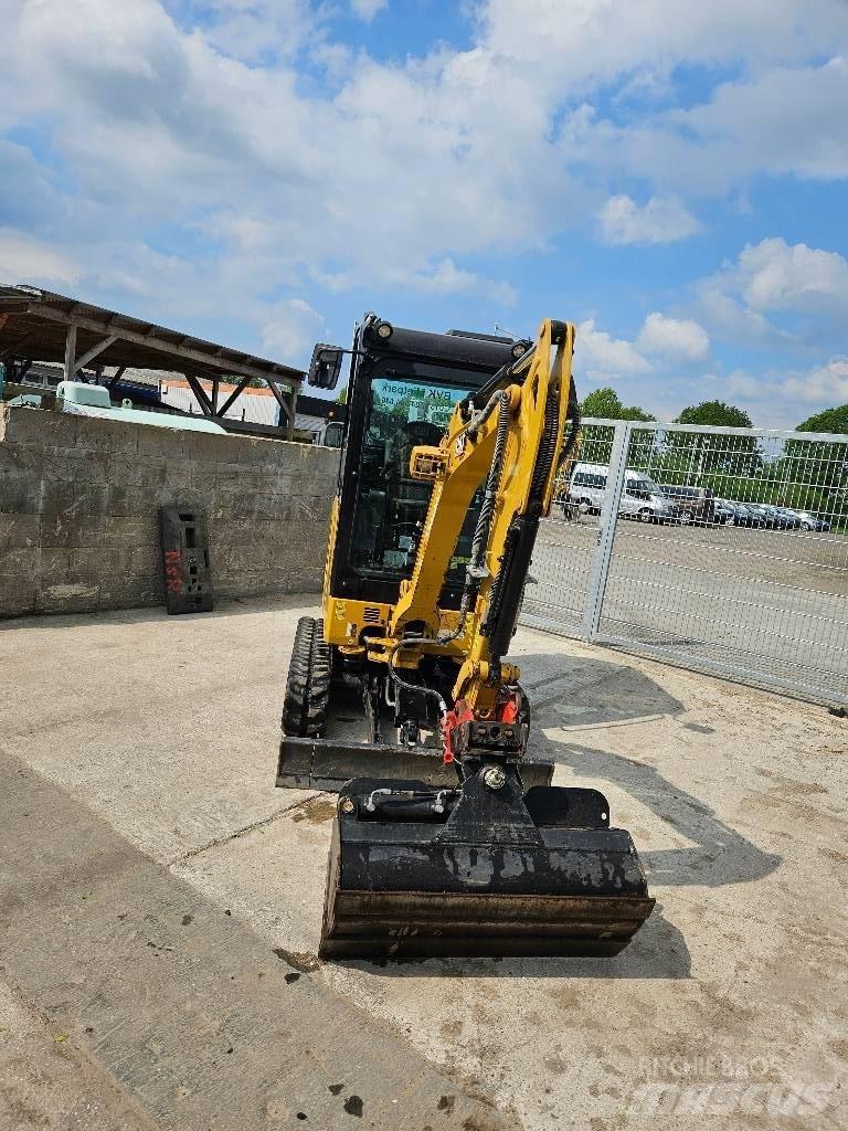 CAT 301.8 ミニ油圧ショベル 7t以下（ミニユンボ・ミニディガー）