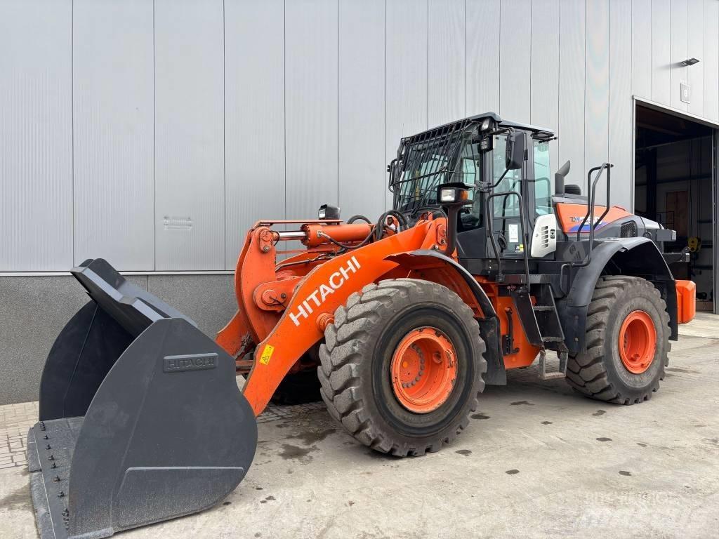 Hitachi ZW 250-6 ホイールローダー・タイヤショベル