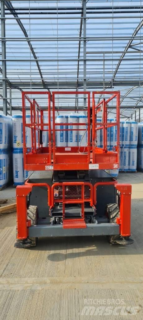 SkyJack SJ 6832 RT シザースリフト