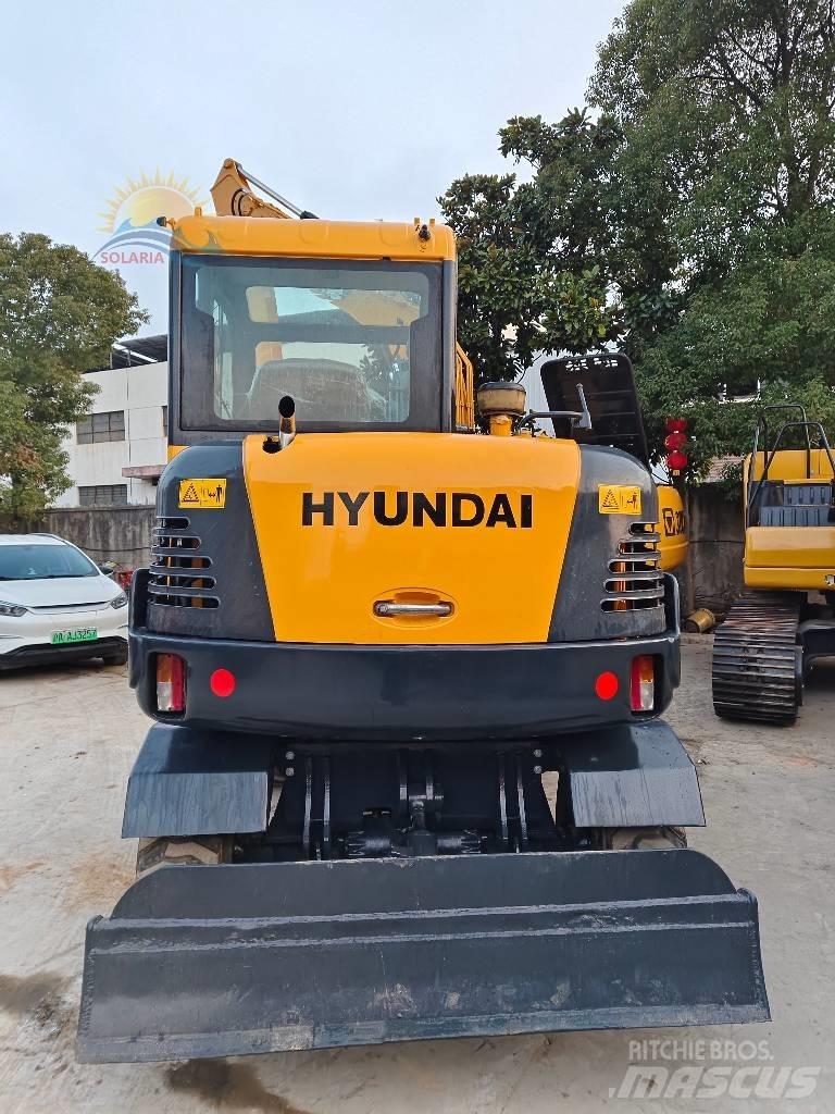 Hyundai R 60 W ホイール式油圧ショベル（パワーショベル・ユンボ・バックホー）