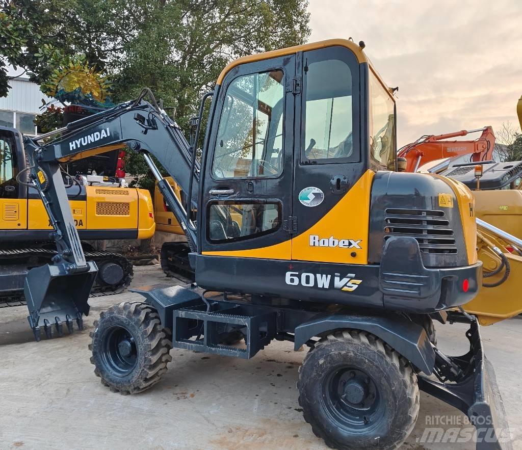 Hyundai R 60 W ホイール式油圧ショベル（パワーショベル・ユンボ・バックホー）