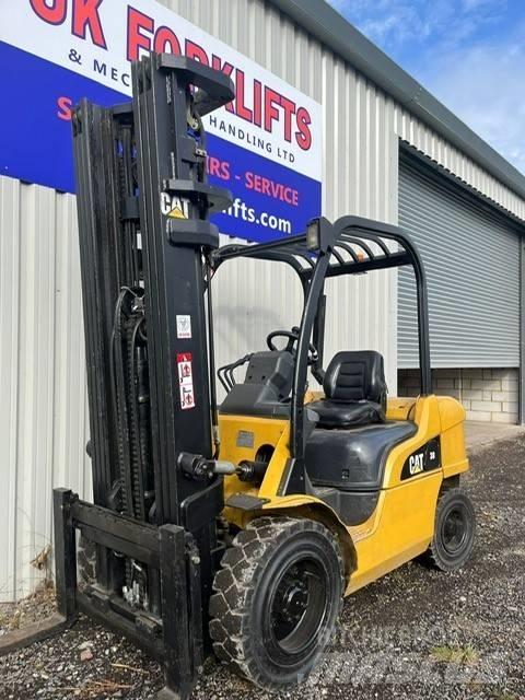 CAT DP 30 N ディーゼル・軽油