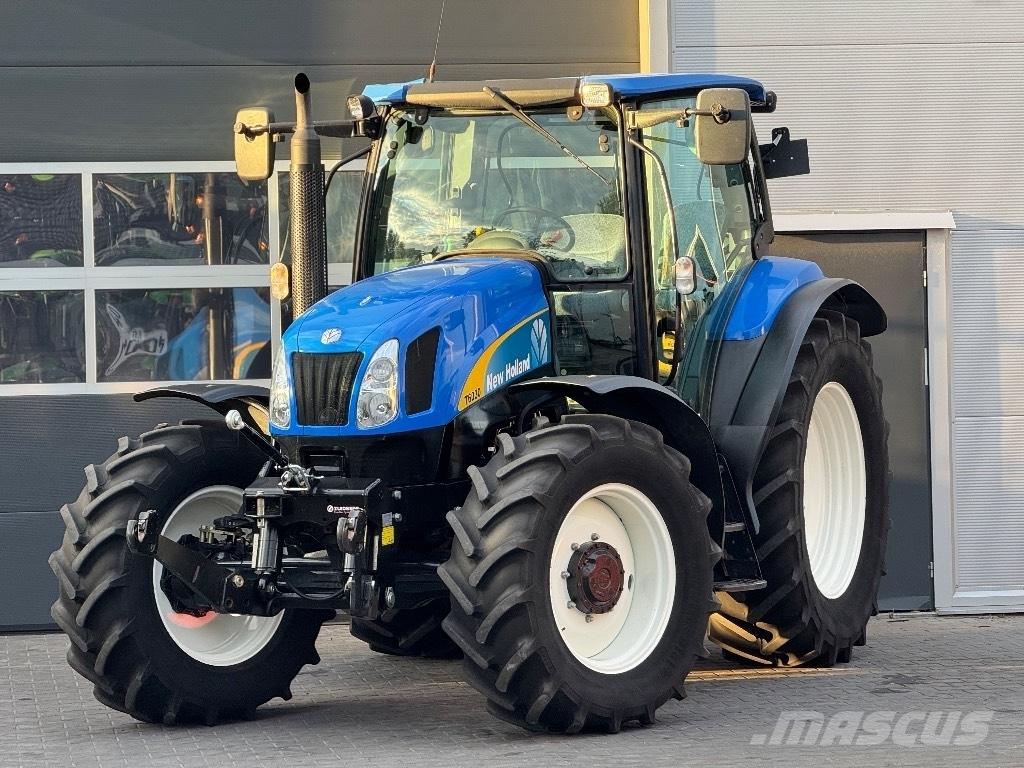 New Holland T 6030 トラクター