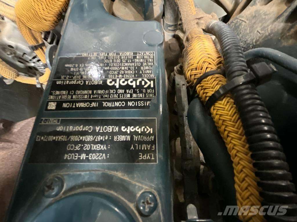 Bomag BW 135 AD-5 タンデムローラ