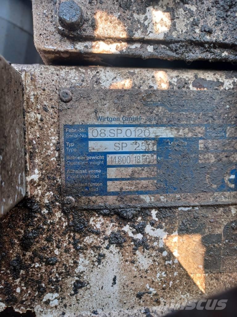 Wirtgen SP250 型枠