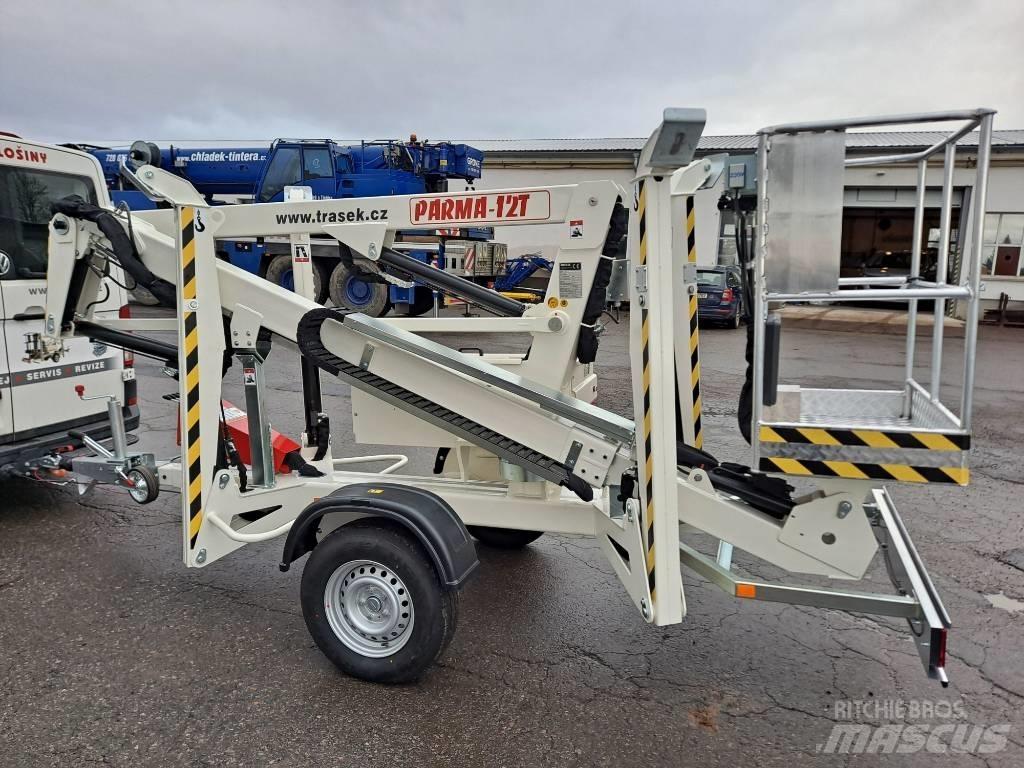 Matilsa Parma 12T 高所作業台付トレーラー
