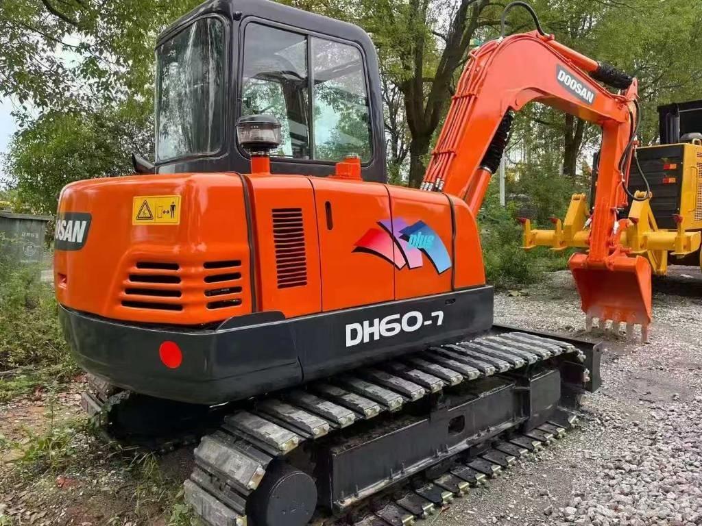 Doosan DH 60-7 大型油圧ショベル12t以上（パワーショベル・ユンボ）