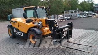 JCB 525-60 テレスコーピックハンドラー