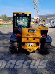 JCB 525-60 テレスコーピックハンドラー