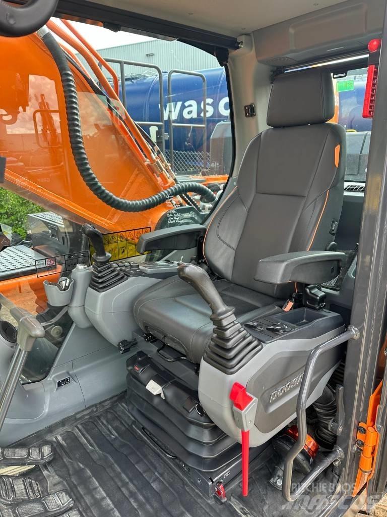 Doosan DX 350 NLC-7 大型油圧ショベル12t以上（パワーショベル・ユンボ）