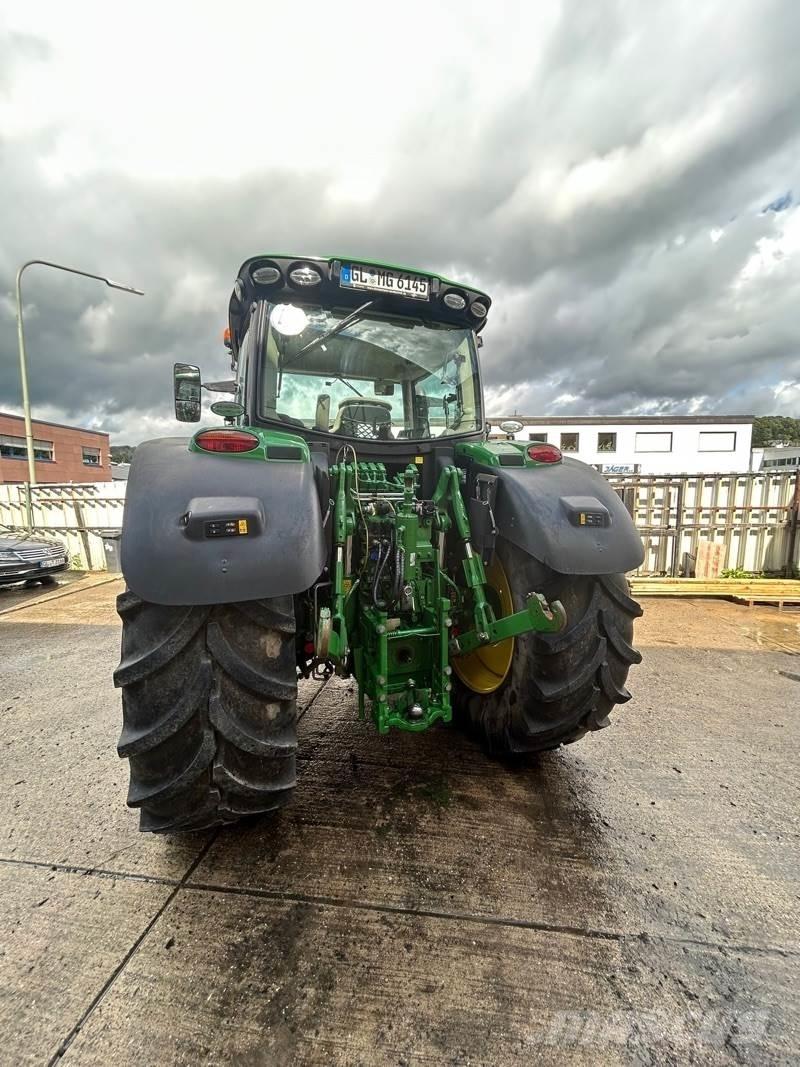 John Deere 6145R トラクター