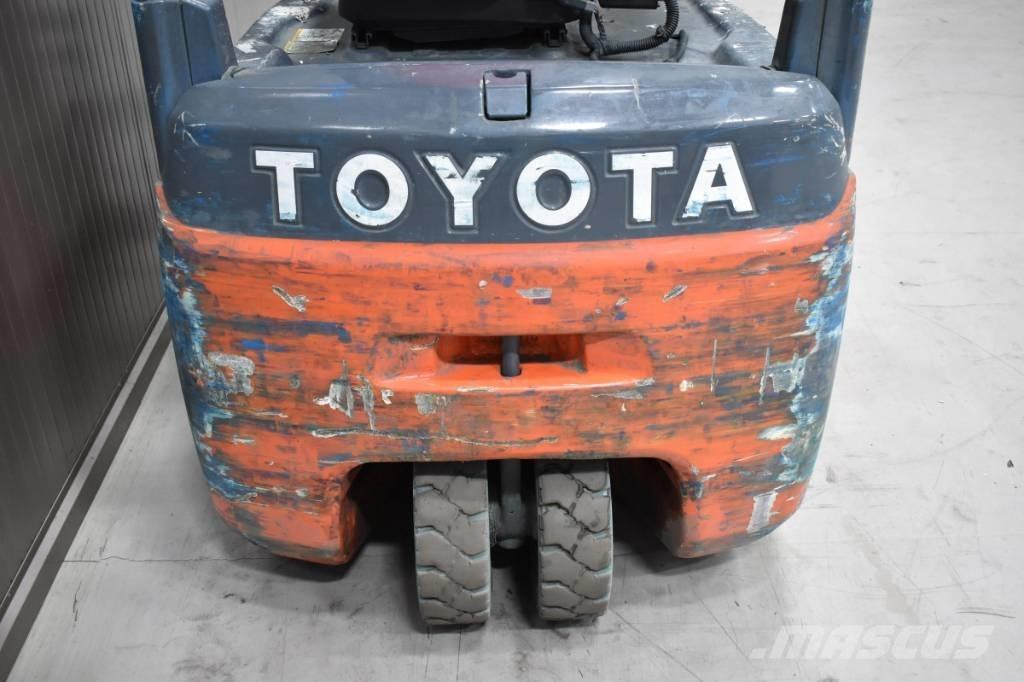 Toyota 8FBE16T バッテリーフォークリフト