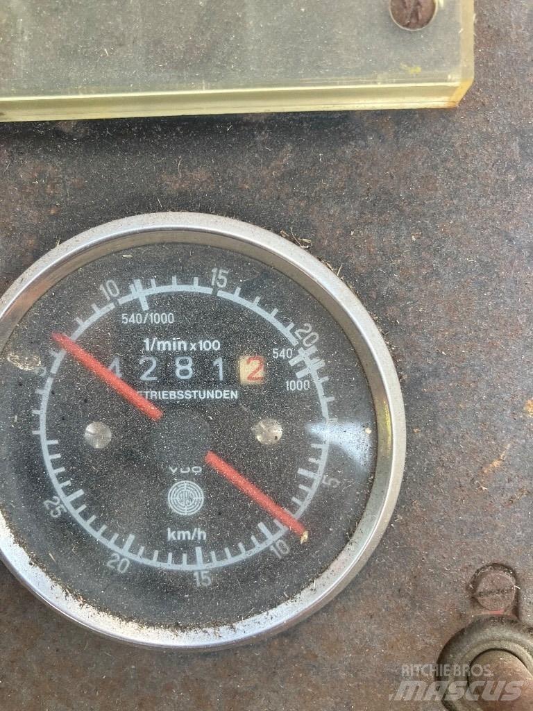 Steyr 8070 トラクター