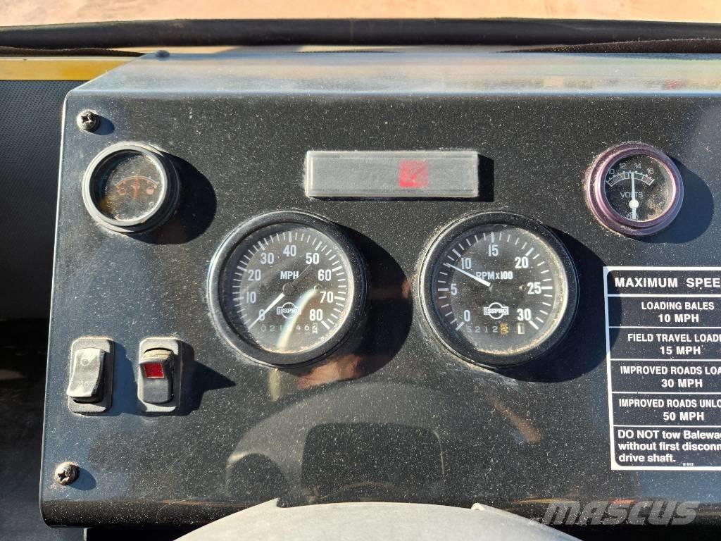 New Holland H 9880 ベールトレーラー