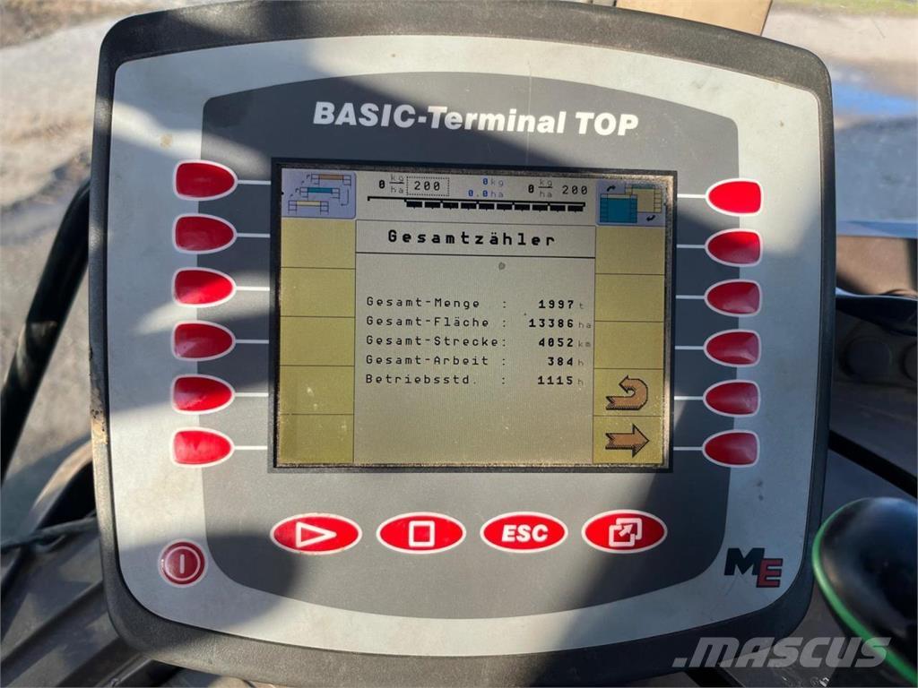 Rauch AGT 6036 ミネラル散布機