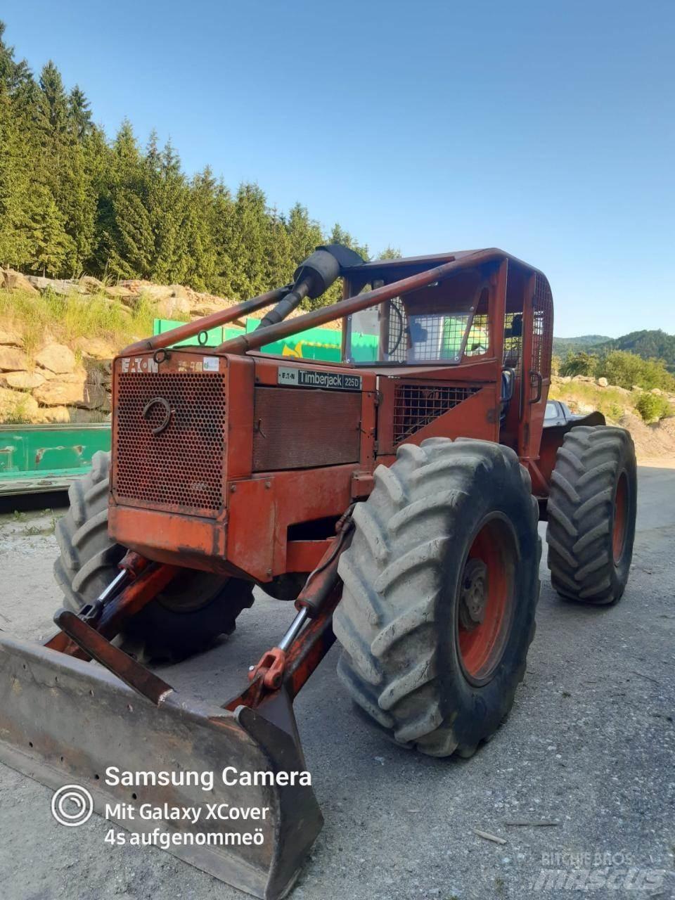 Timberjack 225 D スキッダー