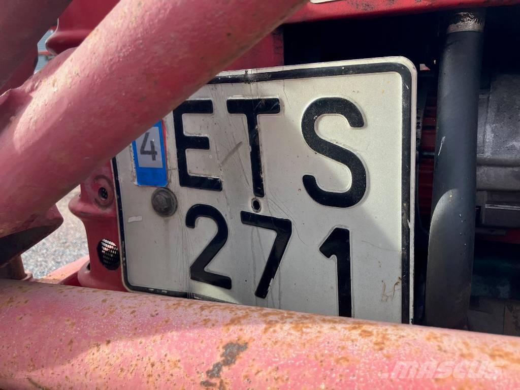 Volvo BM 350 トラクター