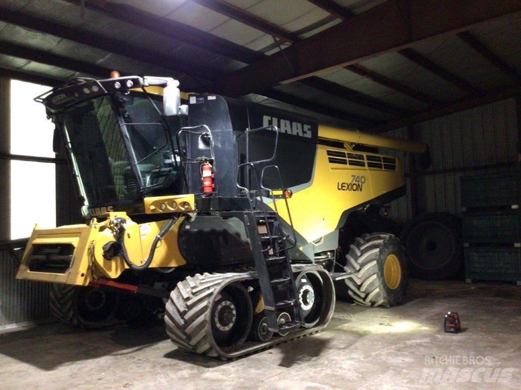 CLAAS Lexion 740 TT コンバイン