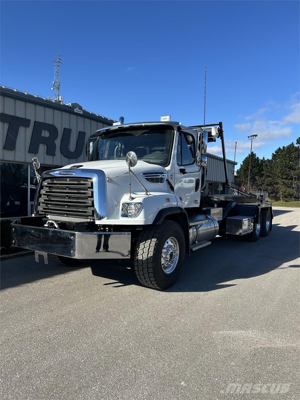 Freightliner 114 SD ケーブルリフト着脱式トラック