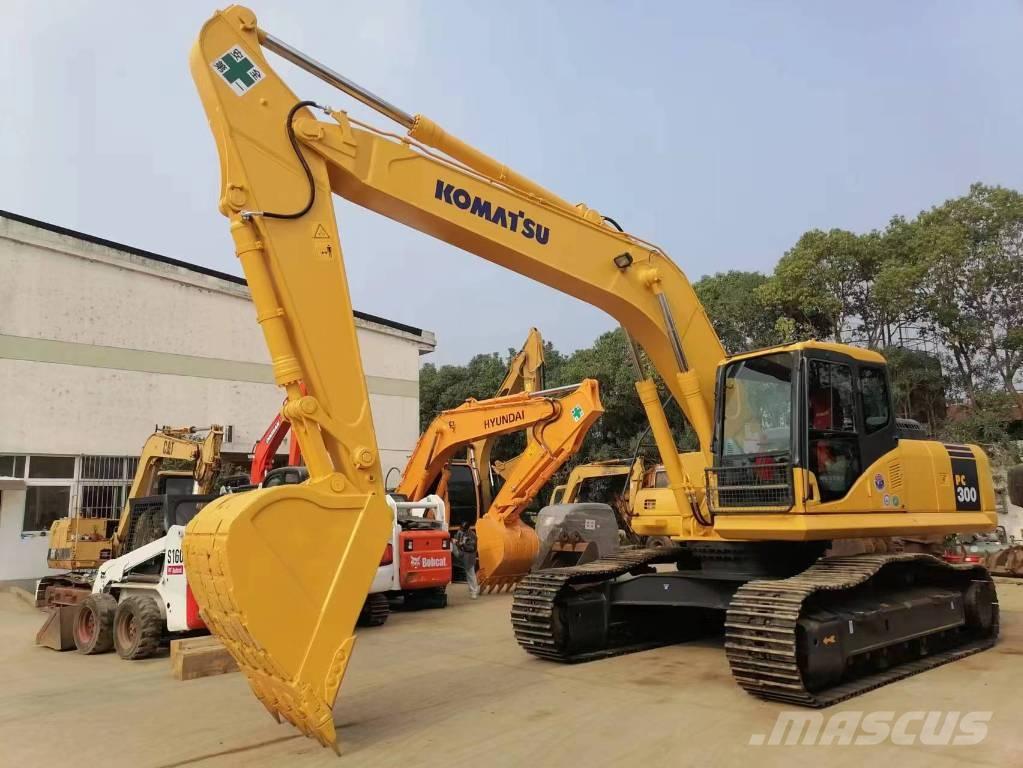 Komatsu PC 300 大型油圧ショベル12t以上（パワーショベル・ユンボ）
