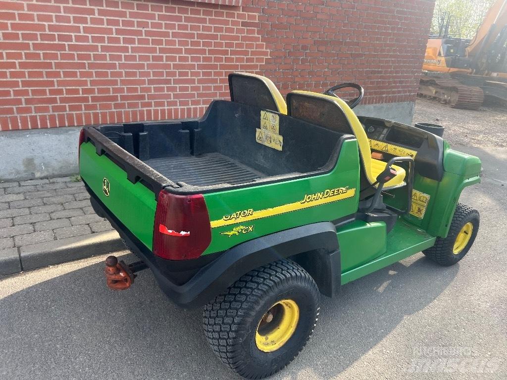 John Deere Gator CX ユーティリティー機械