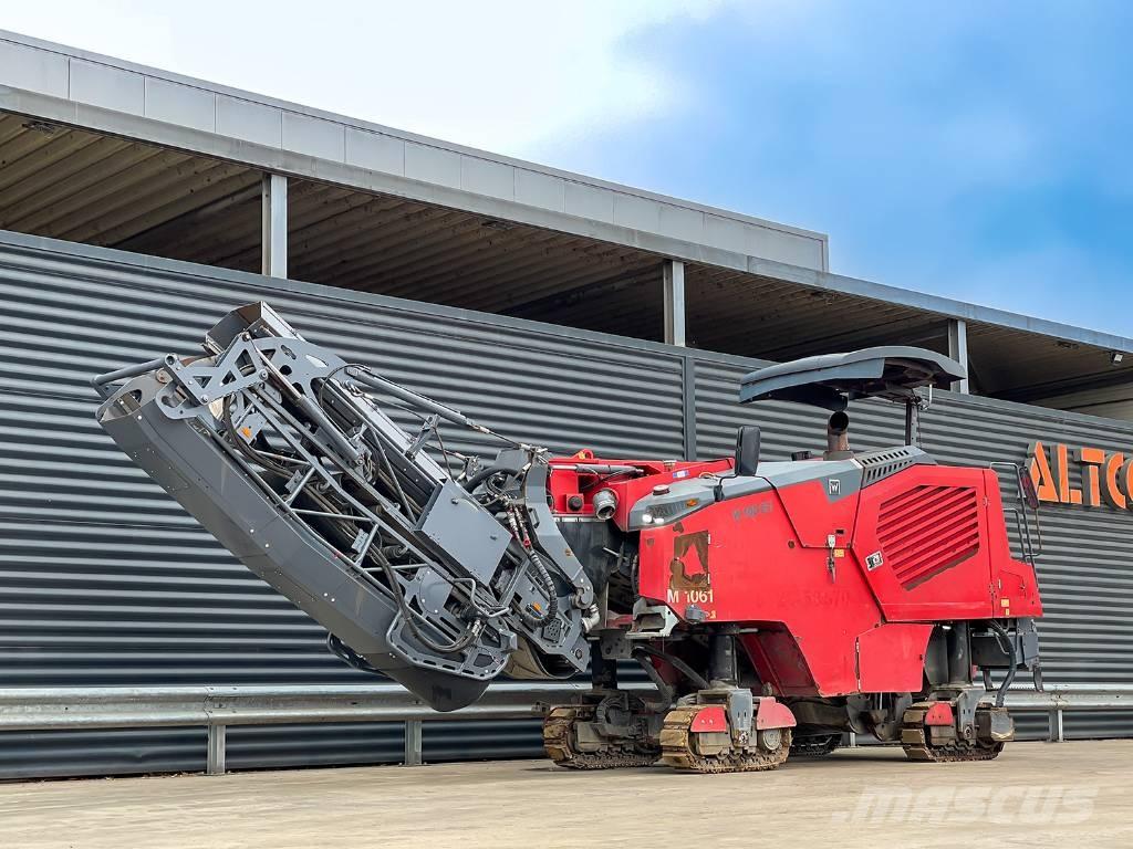 Wirtgen W 100 CFI アスファルトコールドミリングマシーン