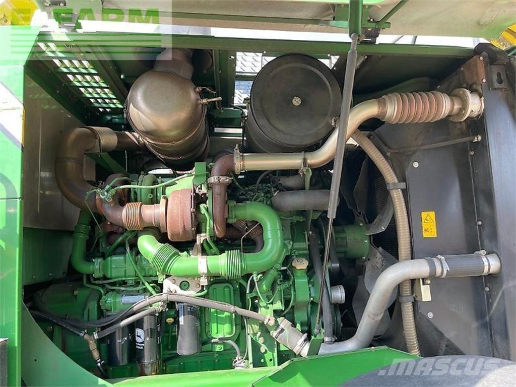 John Deere 7380 自走式フォレージハーベスター
