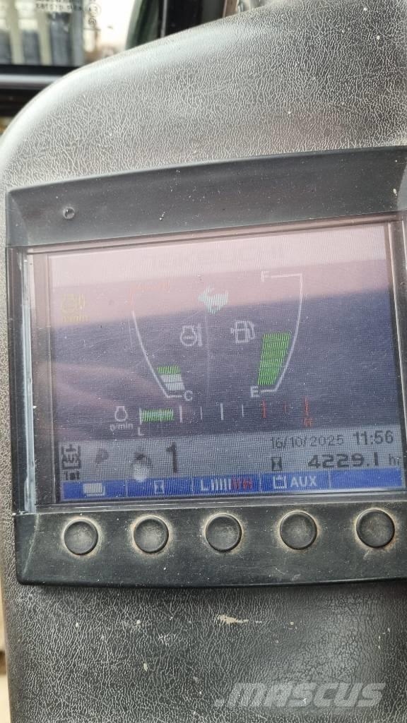 Takeuchi TB 230 ミニ油圧ショベル 7t以下（ミニユンボ・ミニディガー）