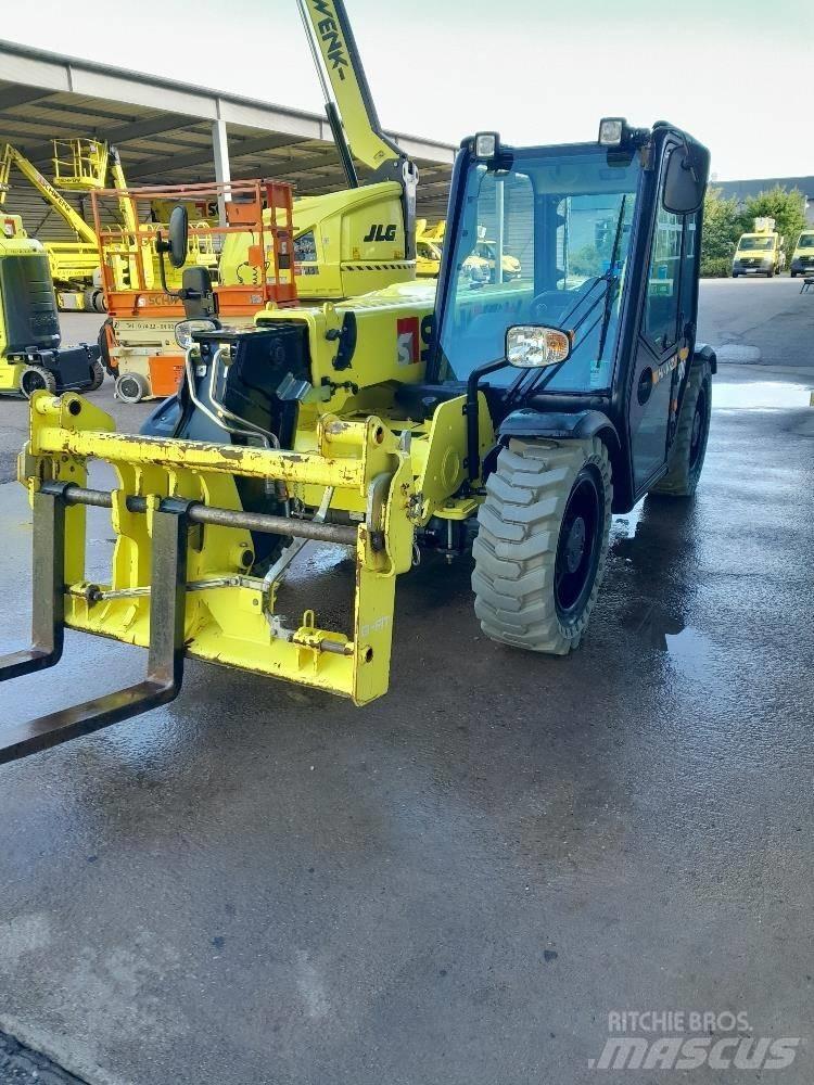 JCB 525-60 テレスコーピックハンドラー