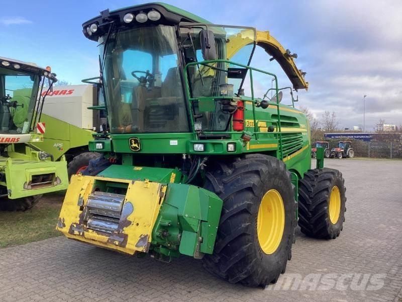 John Deere 7550i 自走式フォレージハーベスター