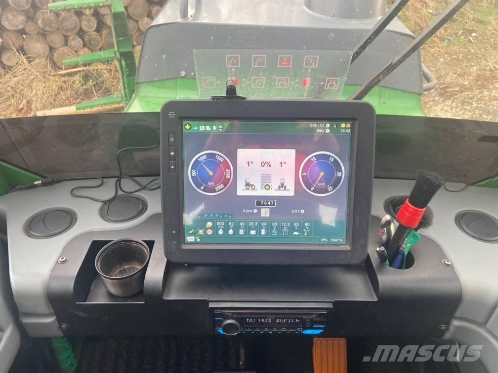 John Deere 1510 G フォワーダー