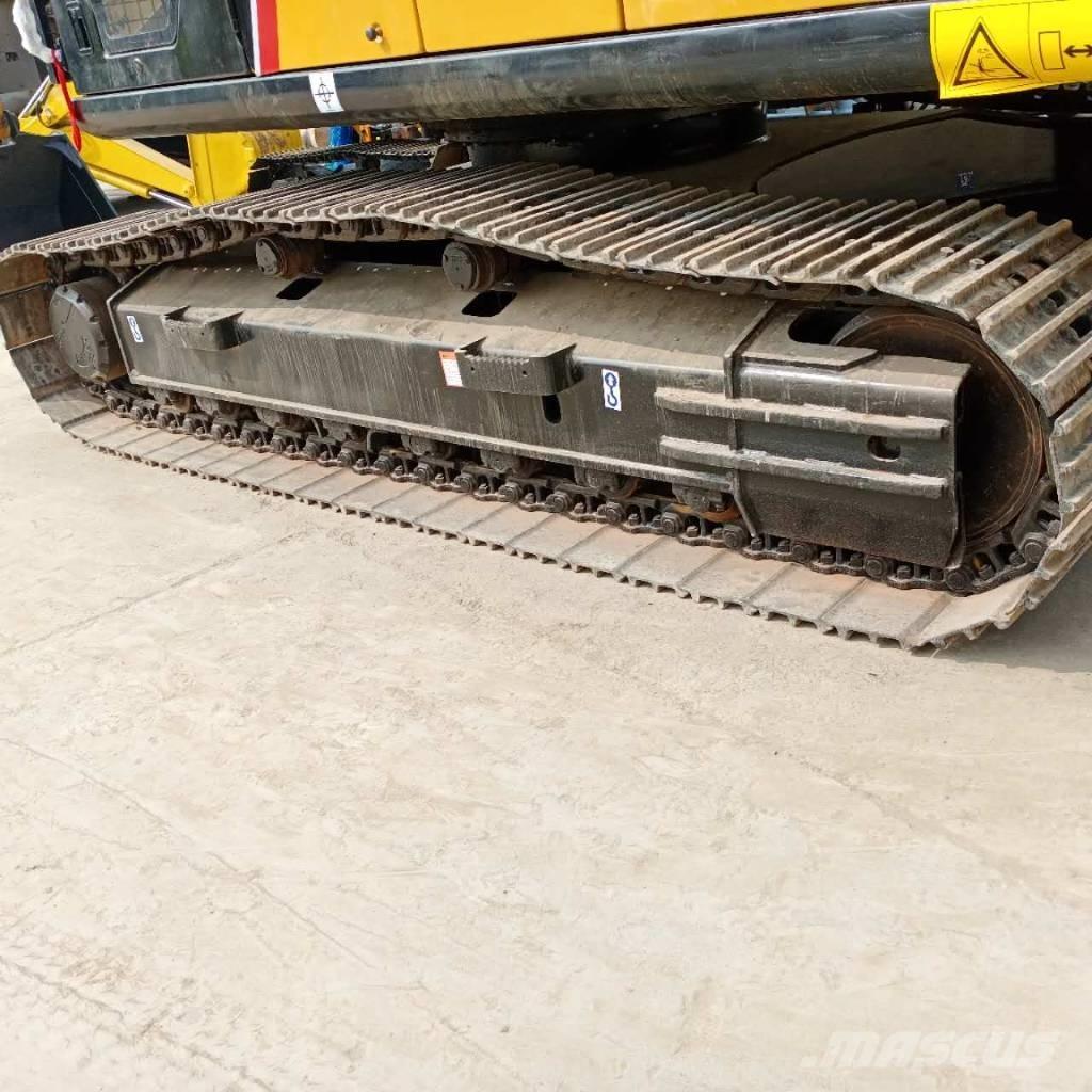 Sany SY 215 C 大型油圧ショベル12t以上（パワーショベル・ユンボ）