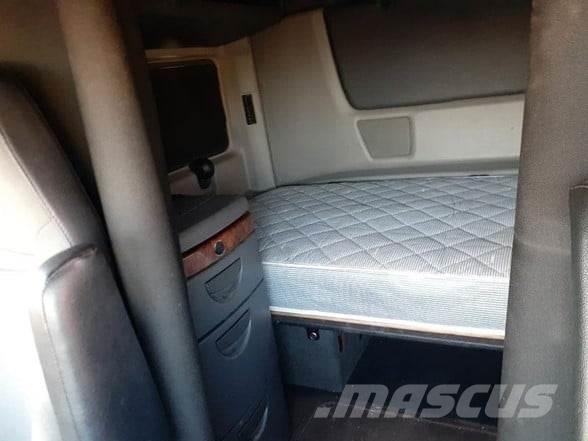 International LT 中古トラクターヘッド | トレーラーヘッド