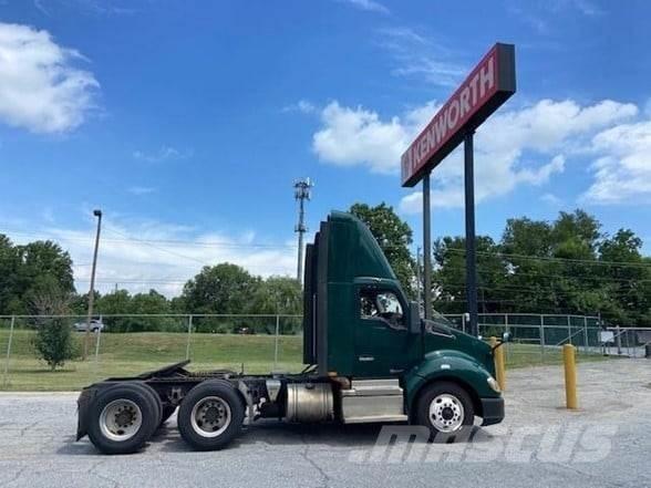Kenworth T680 中古トラクターヘッド | トレーラーヘッド