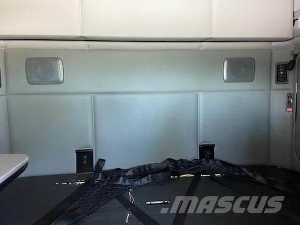 Kenworth T680 中古トラクターヘッド | トレーラーヘッド