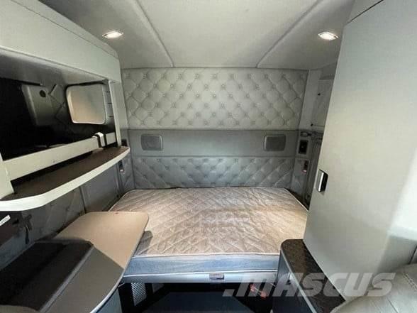 Kenworth T880 中古トラクターヘッド | トレーラーヘッド