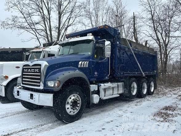 Mack GRANITE 64FR ダンプ