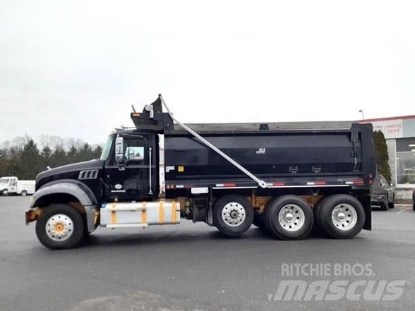 Mack GRANITE GU713 ダンプ