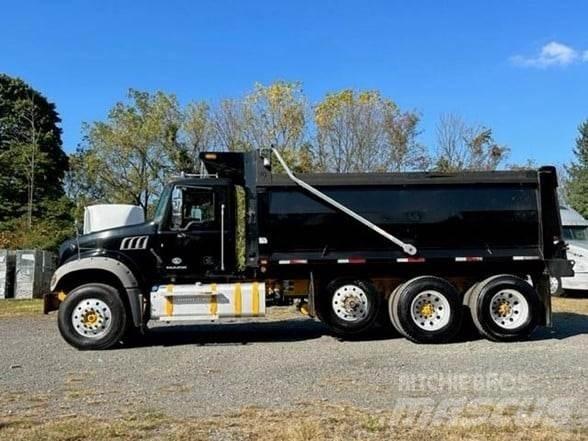 Mack GRANITE GU713 ダンプ