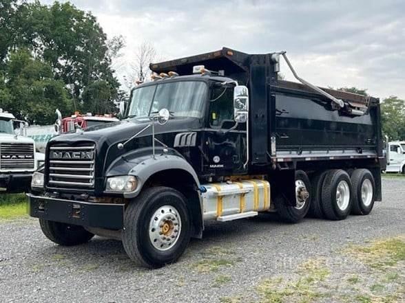 Mack GRANITE GU713 ダンプ