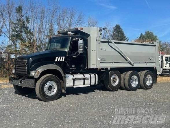 Mack GRANITE GU713 ダンプ
