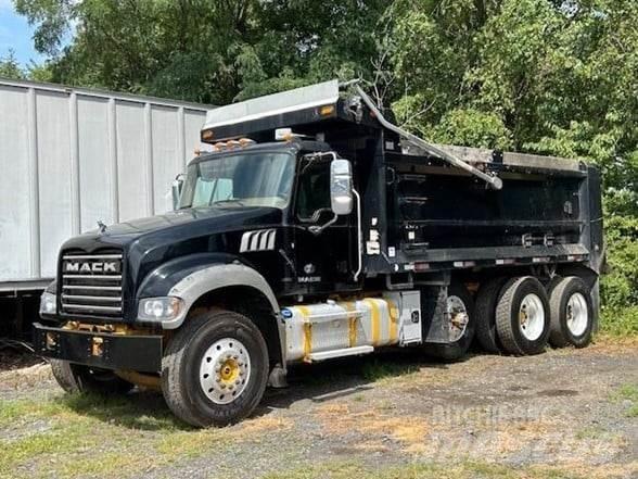 Mack GRANITE GU713 ダンプ