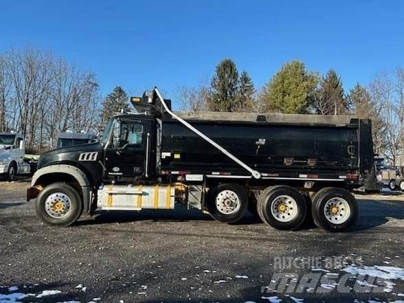Mack GRANITE GU713 ダンプ