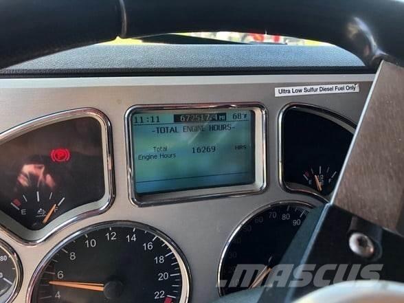 Mack PINNACLE CXU613 中古トラクターヘッド | トレーラーヘッド
