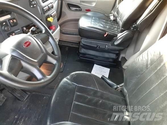 Peterbilt 579 中古トラクターヘッド | トレーラーヘッド