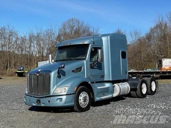 Peterbilt 579 中古トラクターヘッド | トレーラーヘッド