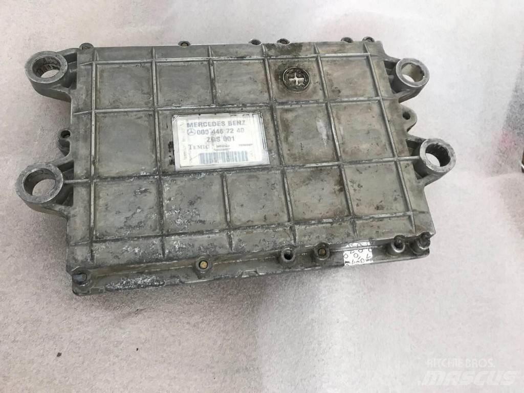 Mercedes-Benz PLD 電子機器