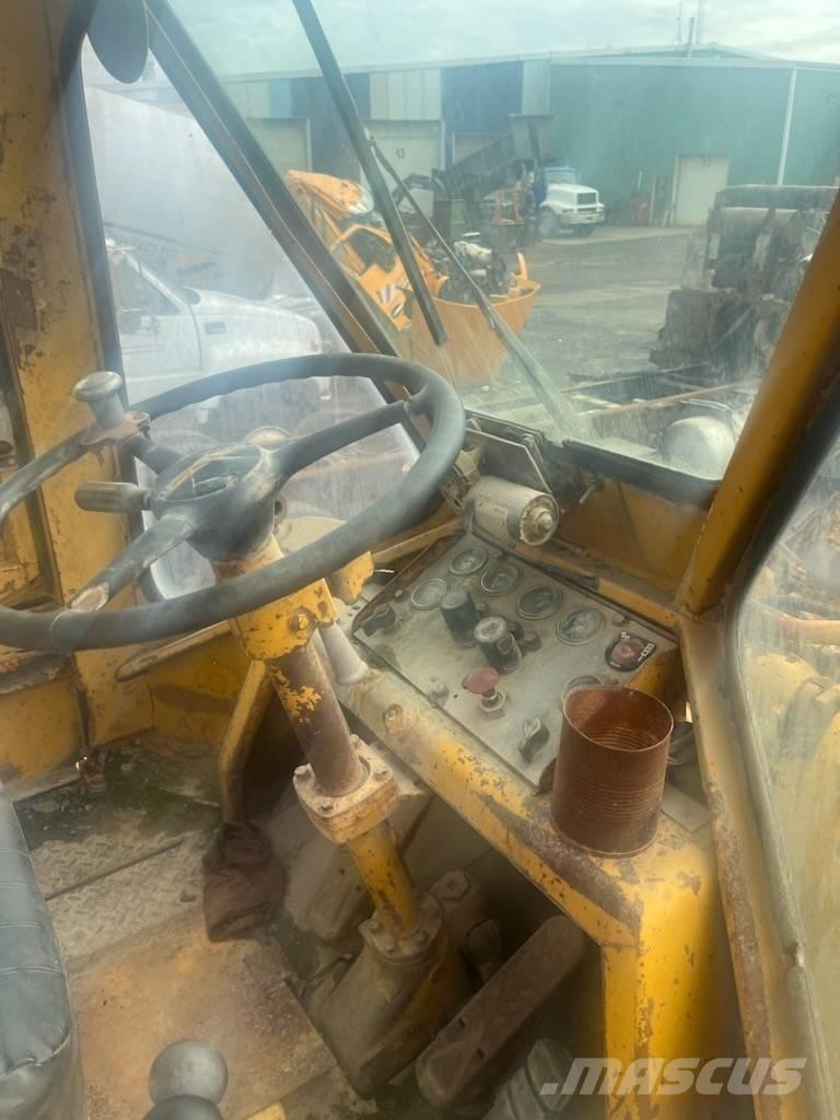 CAT 980 B ホイールローダー・タイヤショベル