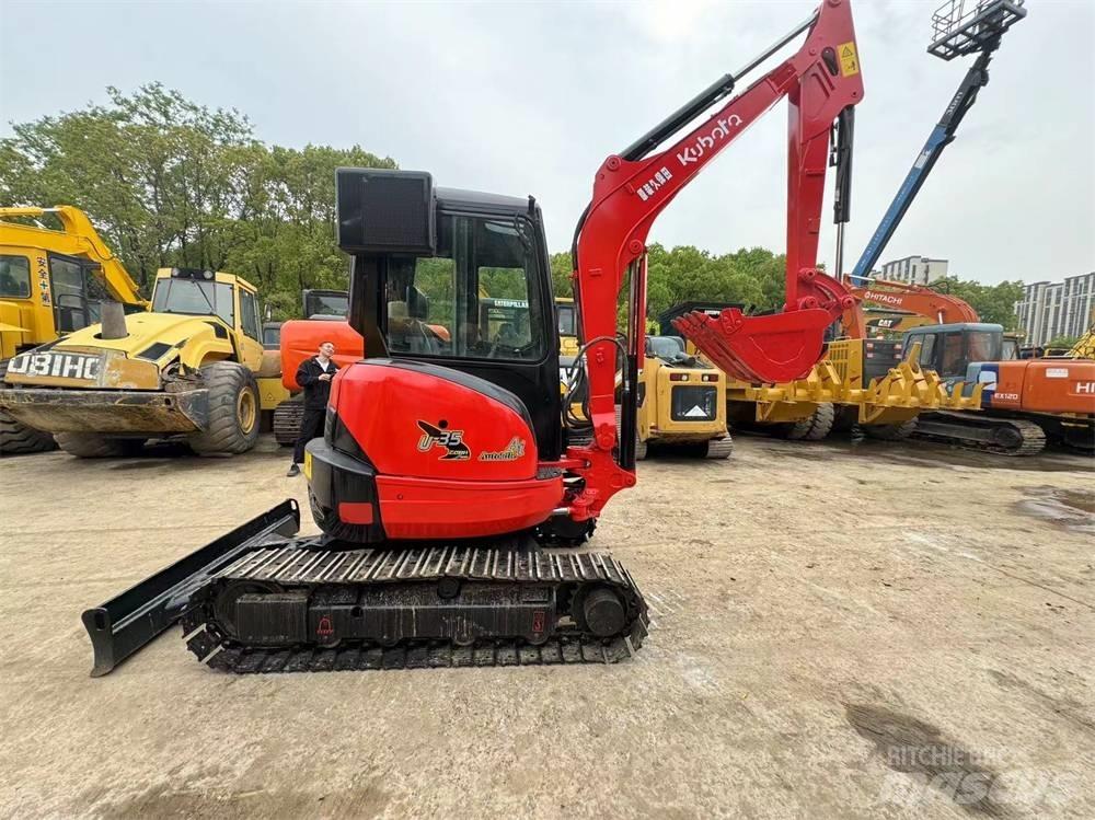 Kubota U 35-3 ミニ油圧ショベル 7t以下（ミニユンボ・ミニディガー）